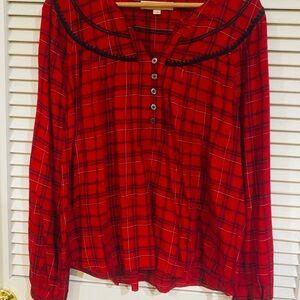 Very Cute Loft Red Plaid Women's Top